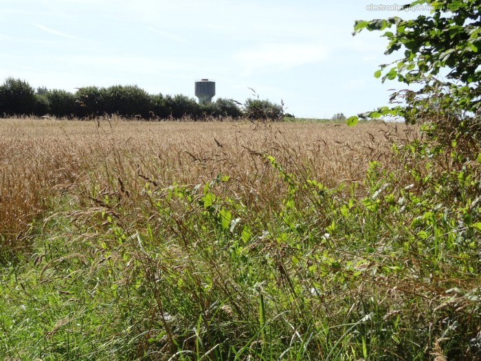 finistère_terrain_exterieur_chateau_deau